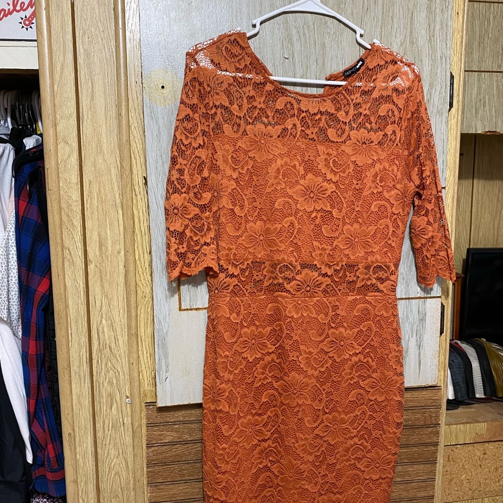 I’m selling it because they don’t fit me